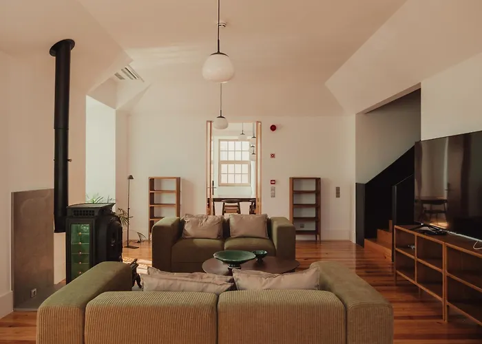 Collares Petit Palais * Sintra