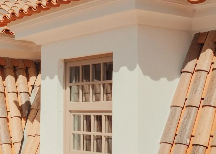 Collares Petit Palais * Sintra