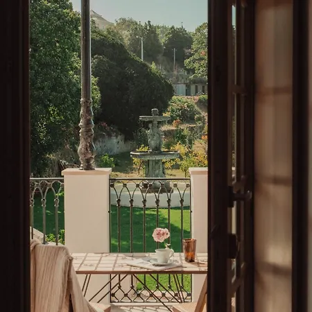 Collares Petit Palais * Sintra