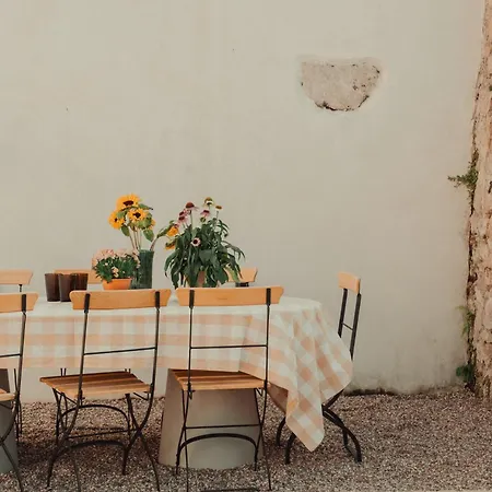 Collares Petit Palais Vila *