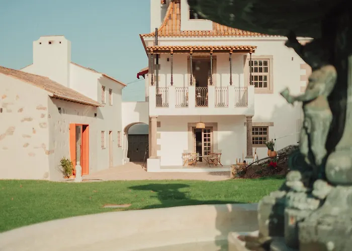 Collares Petit Palais Villa Sintra